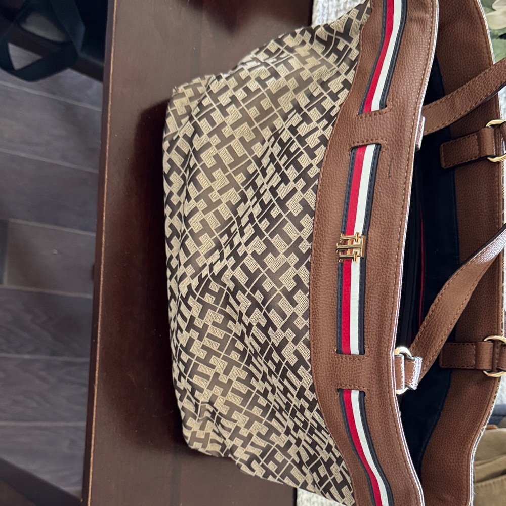Tommy Hilfiger Brown and Cream Hand Bag